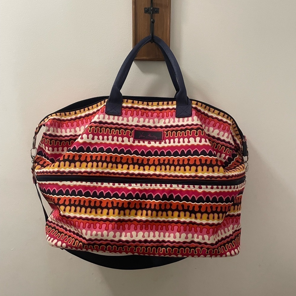 VERA BRADLEY Lighten Up Expandable Travel Weekender Bag